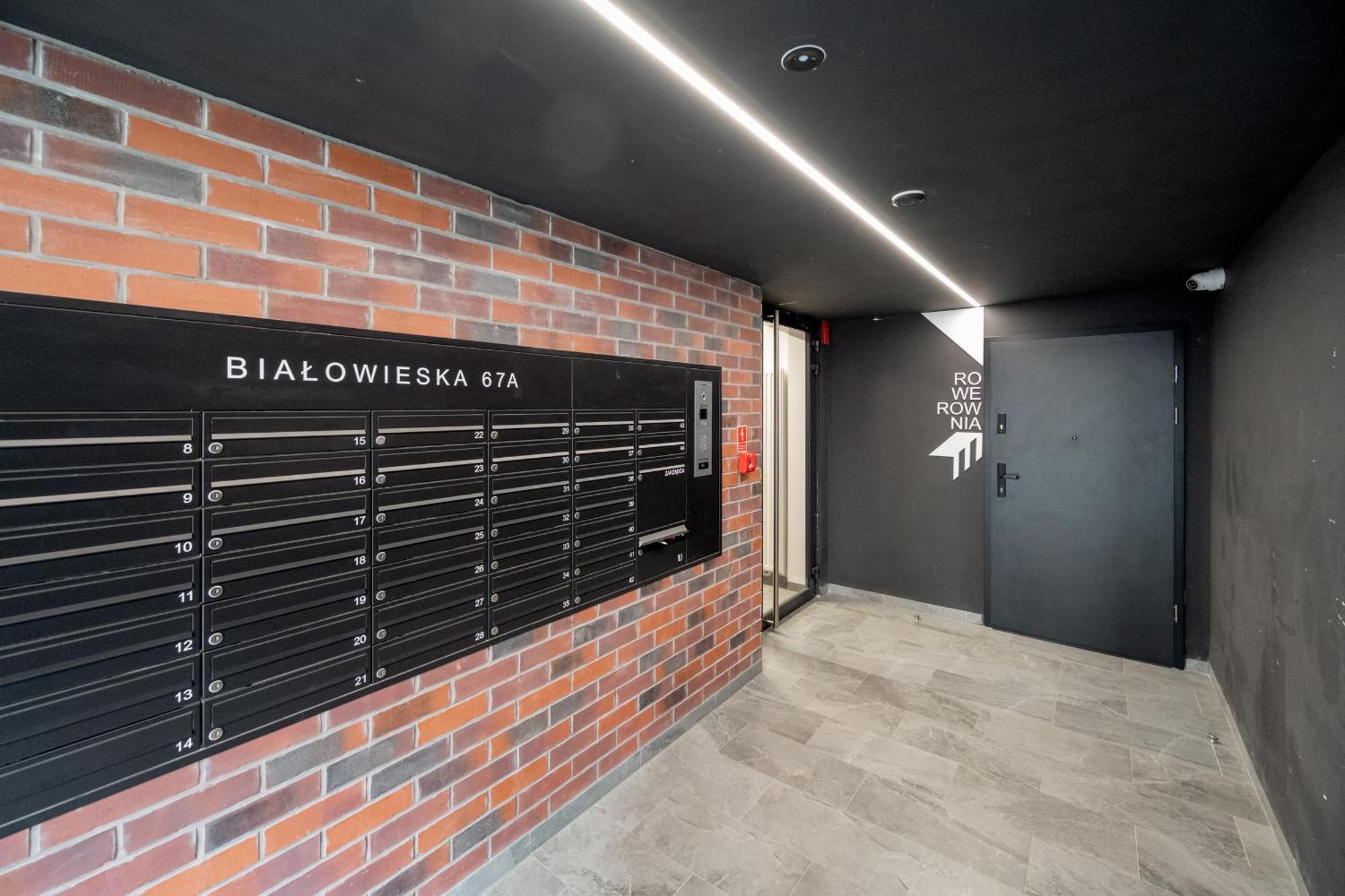 Luksusowy Apartament Z 3 Sypialniami, Klimatyzacja, Parkingiem I Biurkiem We Wroclawiu By Renters Prestige Breslávia Exterior foto