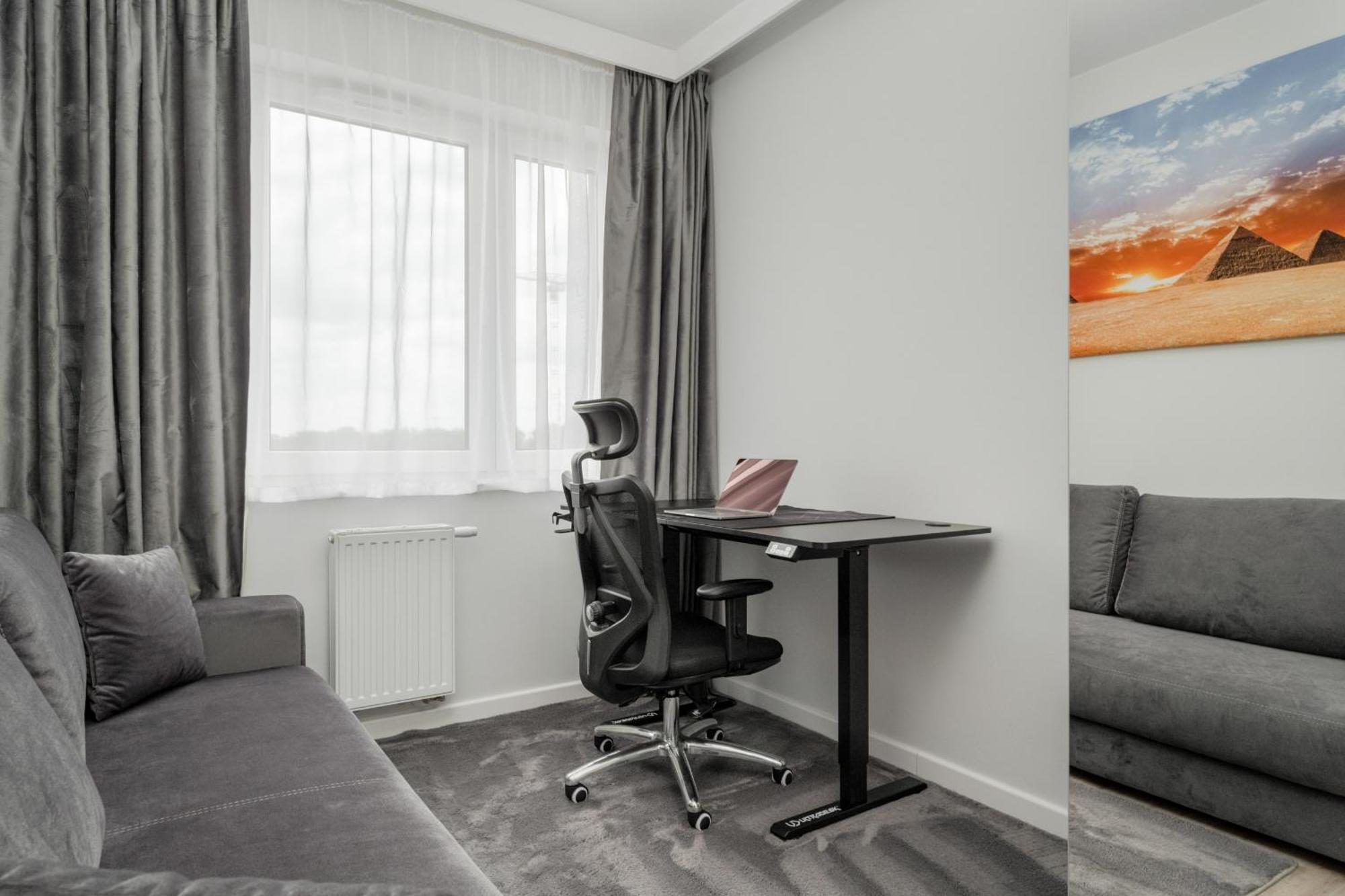 Luksusowy Apartament Z 3 Sypialniami, Klimatyzacja, Parkingiem I Biurkiem We Wroclawiu By Renters Prestige Breslávia Exterior foto