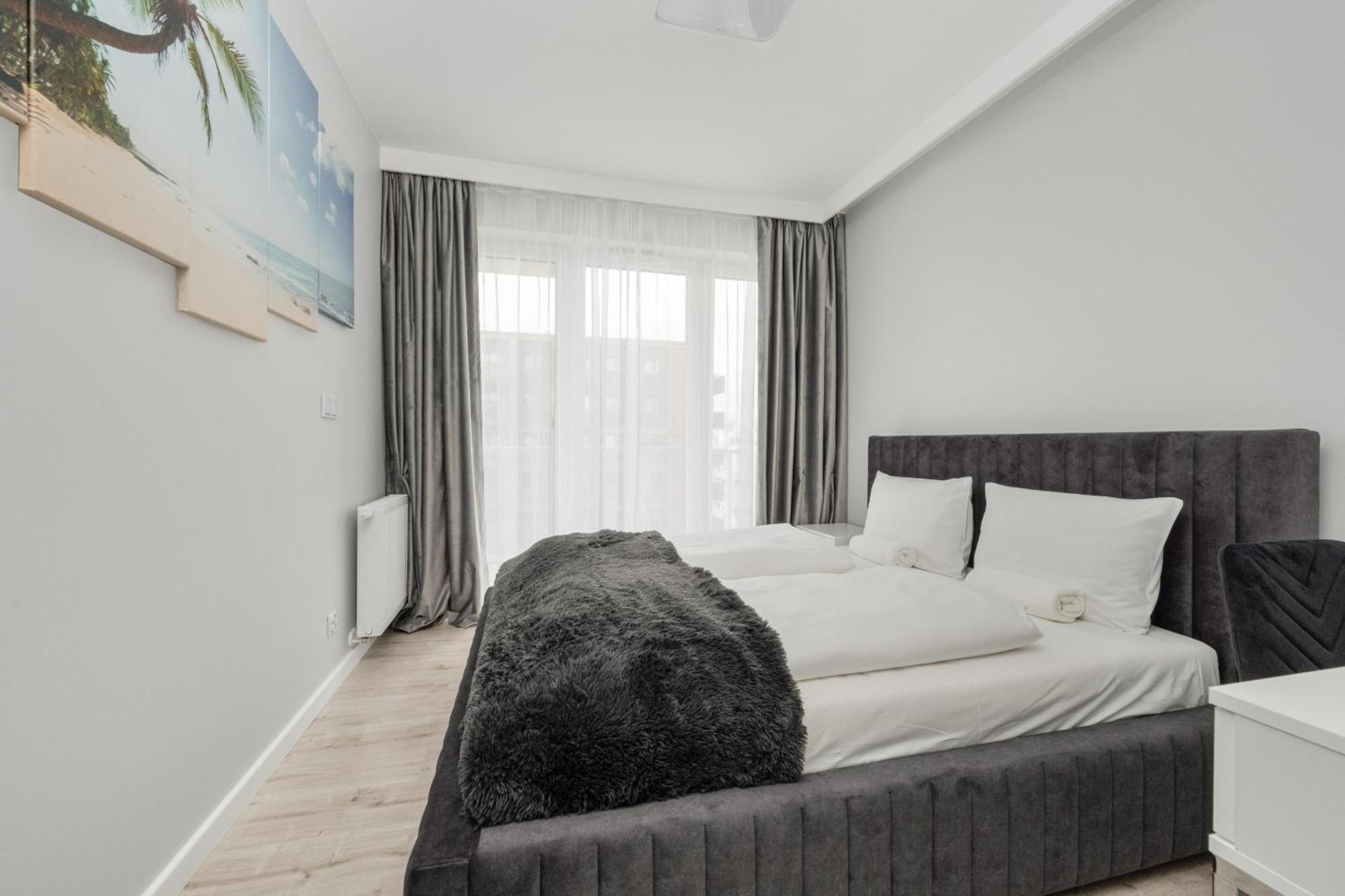 Luksusowy Apartament Z 3 Sypialniami, Klimatyzacja, Parkingiem I Biurkiem We Wroclawiu By Renters Prestige Breslávia Exterior foto