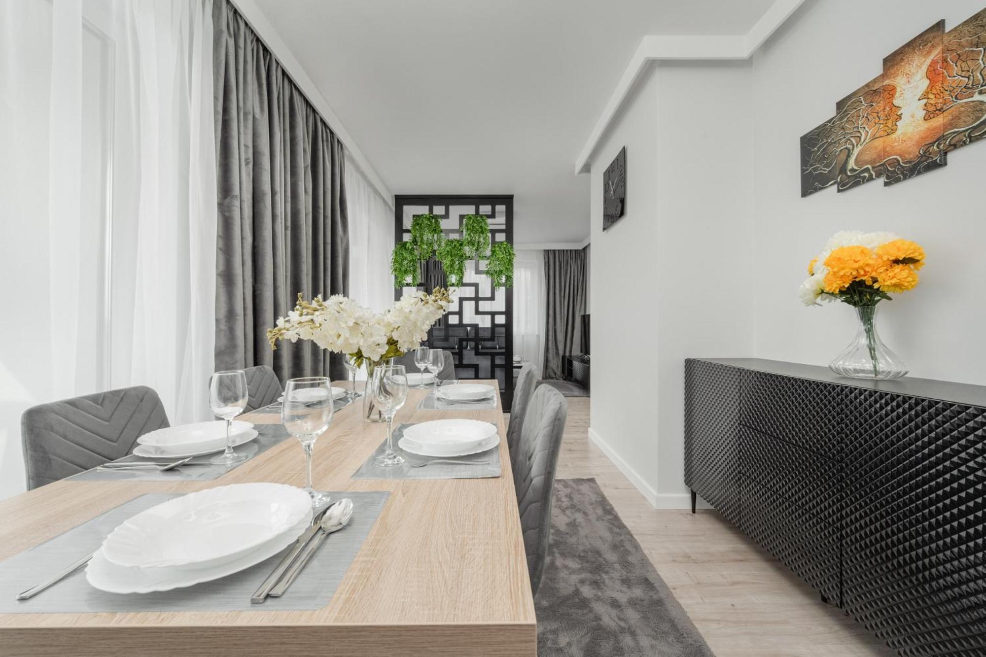 Luksusowy Apartament Z 3 Sypialniami, Klimatyzacja, Parkingiem I Biurkiem We Wroclawiu By Renters Prestige Breslávia Exterior foto