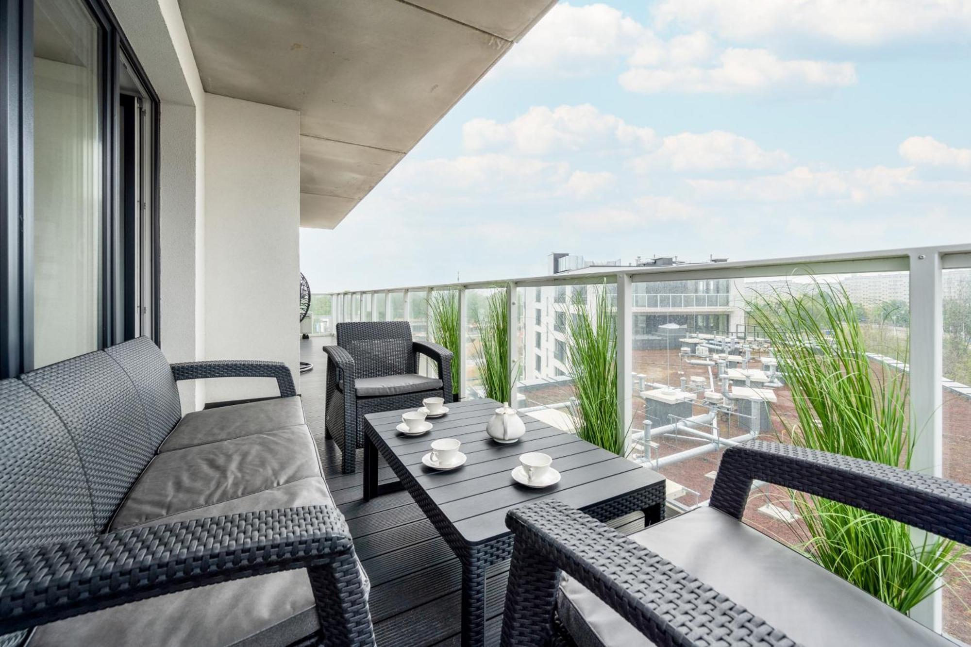 Luksusowy Apartament Z 3 Sypialniami, Klimatyzacja, Parkingiem I Biurkiem We Wroclawiu By Renters Prestige Breslávia Exterior foto