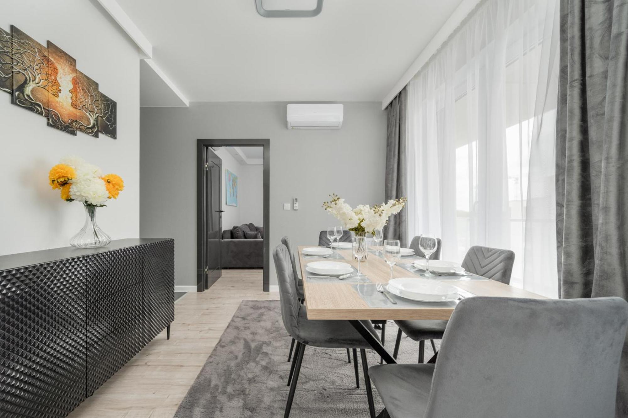 Luksusowy Apartament Z 3 Sypialniami, Klimatyzacja, Parkingiem I Biurkiem We Wroclawiu By Renters Prestige Breslávia Exterior foto