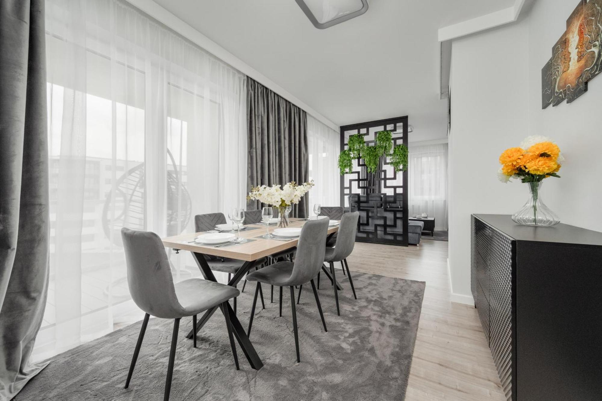 Luksusowy Apartament Z 3 Sypialniami, Klimatyzacja, Parkingiem I Biurkiem We Wroclawiu By Renters Prestige Breslávia Exterior foto